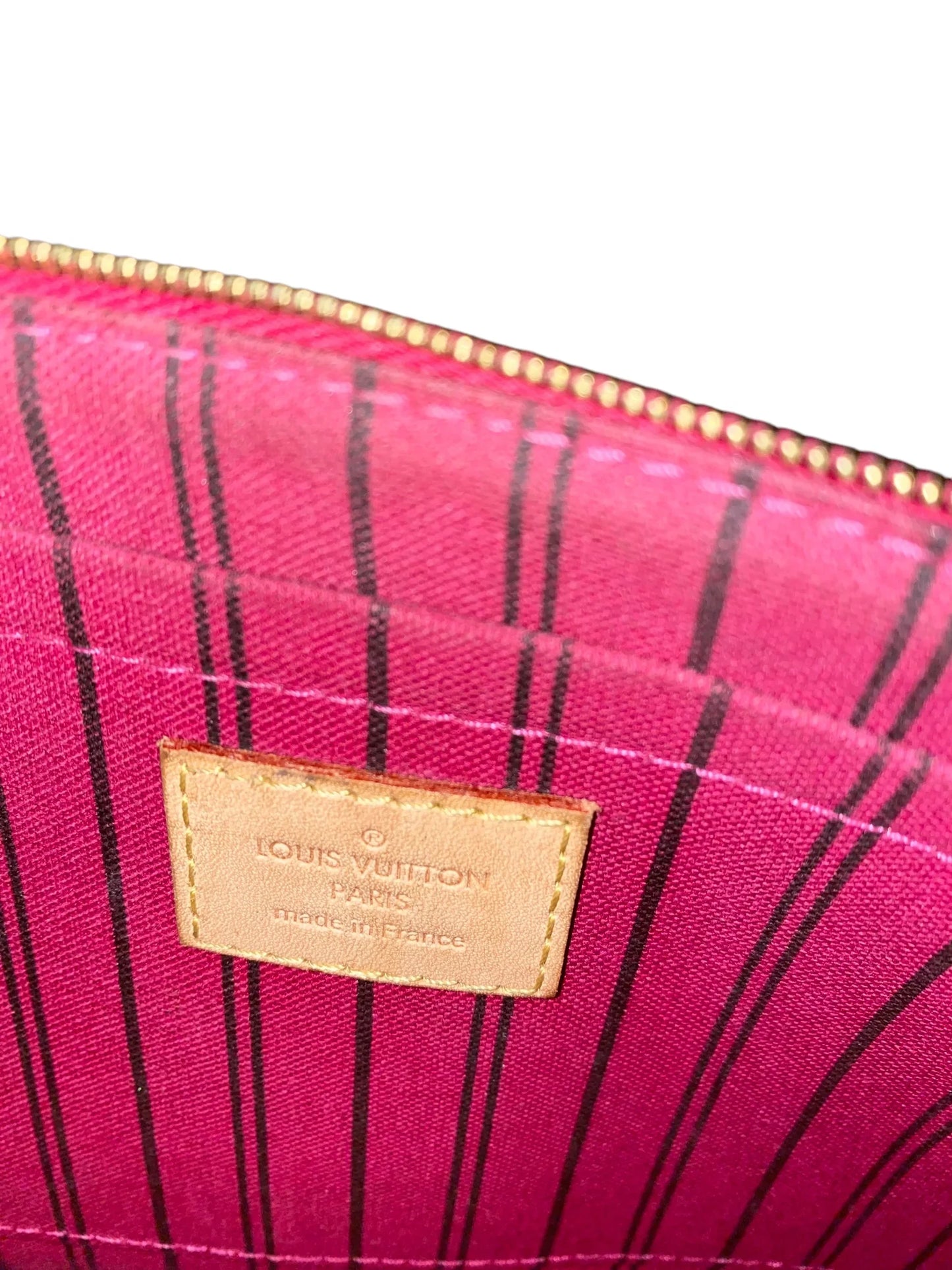 Louis Vuitton Neverfull GM Clutch Year Purse Classic Monogram Pattern Brown Pink 2017/2018 - Fashion Aftermath