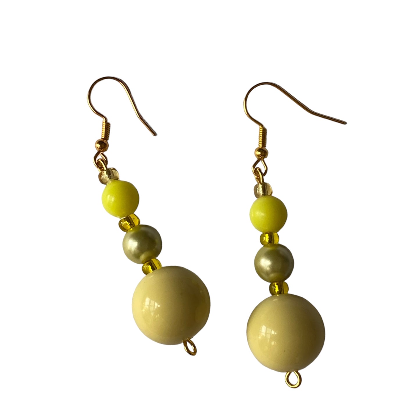 Vintage Earrings Spring Summer Yellow Breads Costume Jewelry