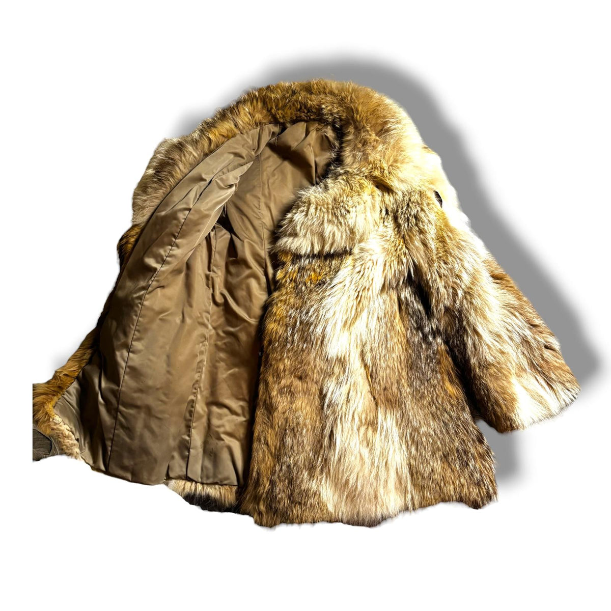 real Fur coat - coyote jacket - Size L - vintage clothing - thrift store - thrift stores near me - thrift shopping near me - y2k -
thrift shops near me - thrifting near me - thrift near me - thrifting shops near me
y2k fashion - y2k clothing - y2k outfits - y2k style - thrift shop 
