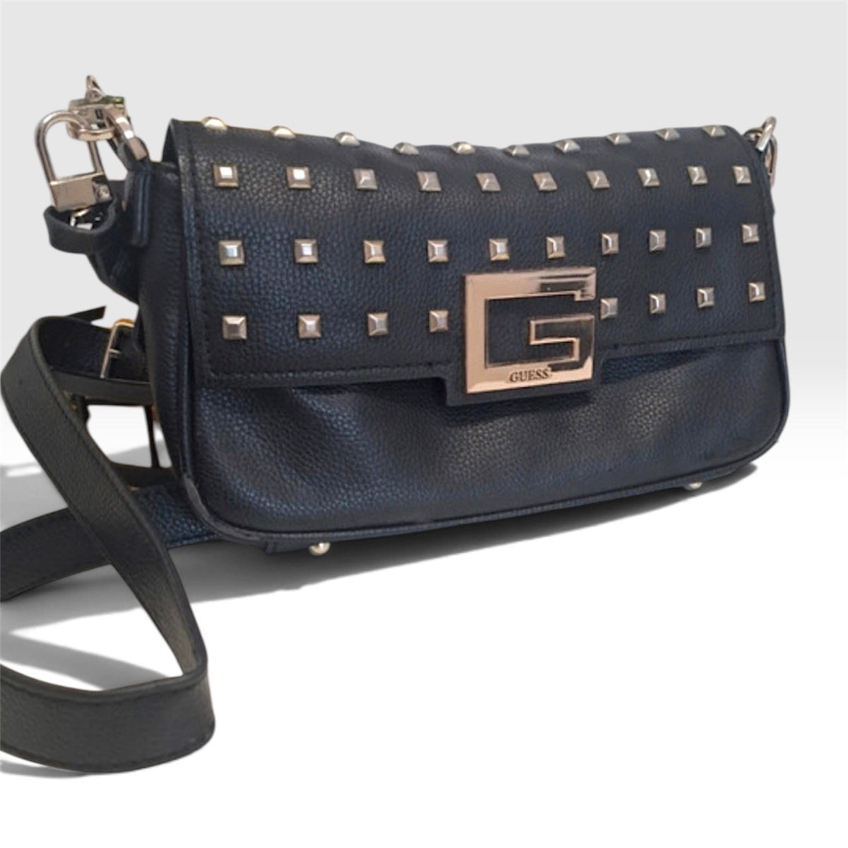 GUESS Shoulder Bag Studded - Fashion Aftermath | Thrift store - Vintage Clothing - Vintage store